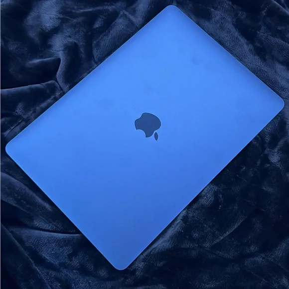 MacBook Air M1 8GB